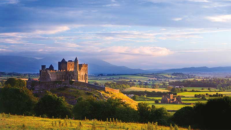 Irland runt med Normandie och Wales