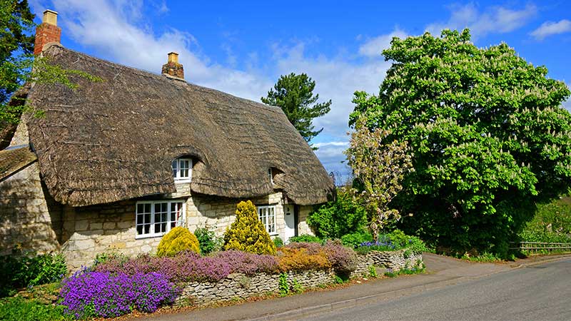 Cotsworld hus på engelska landsbygden på Tjörnarpsbuss flygresa till England.