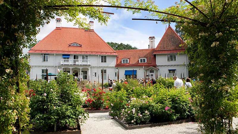 Wij Tr�dg�rdar i Ockelbo � en inspirerande tr�dg�rdspark med ekologiska odlingar, hantverk och natursk�na visningstr�dg�rdar