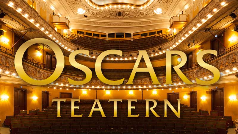 Oscarsteaterns pampiga salong med klassisk teaterinteriör under en teaterresa under en weekend i Stockholm.